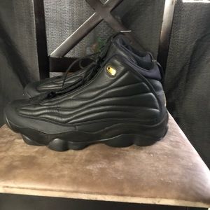 Jordan pro strong black metallic gold (gs)